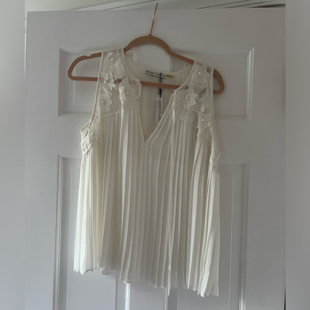 Alice & Olivia Blouse (size S/P)